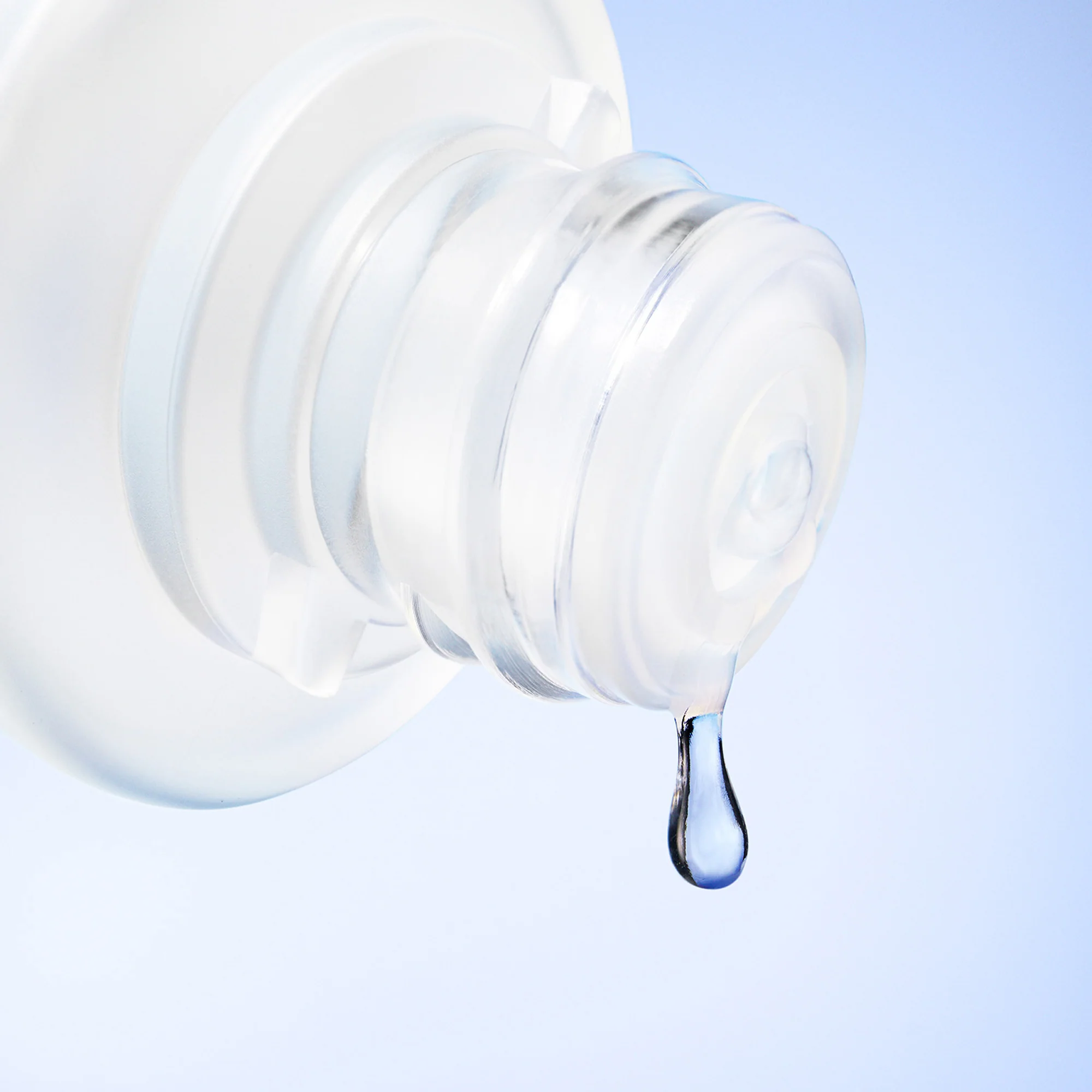 Water Bank Blue Hyaluronic Exfoliating Toner - Image 2